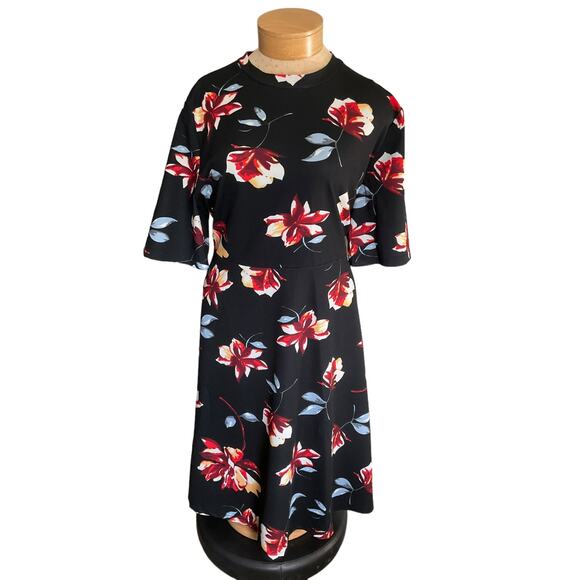 Women's 4XL Black Floral Dress Red Blue Flowers Stretch Plus Polyester Spandex - Picture 1 of 14